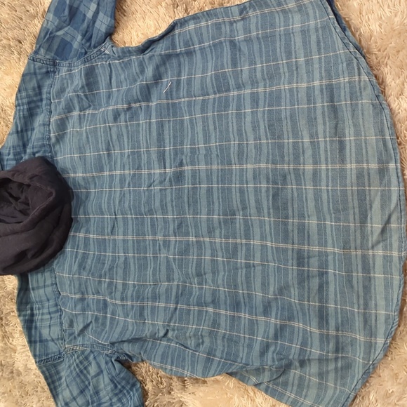 American Eagle Hooded Denim Shirt - Picture 7 of 7